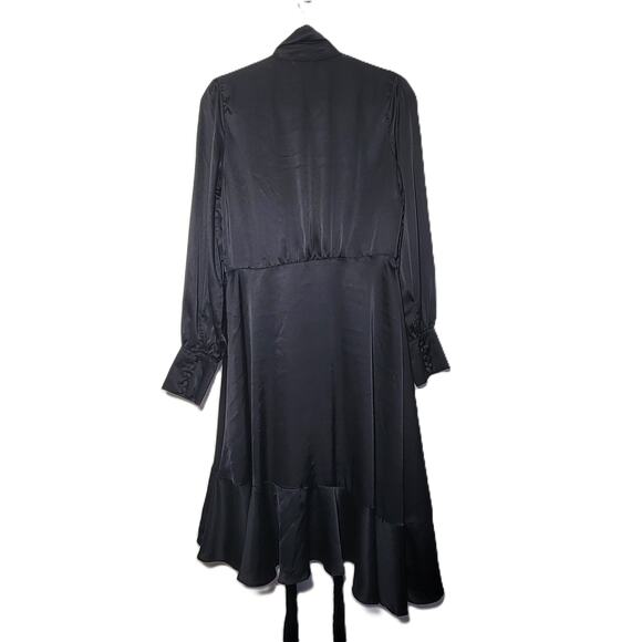 Nasty Gal Robe with Belt Flutter Sleeves and Hem Black‎ Romantic Women's Large - Picture 2 of 10